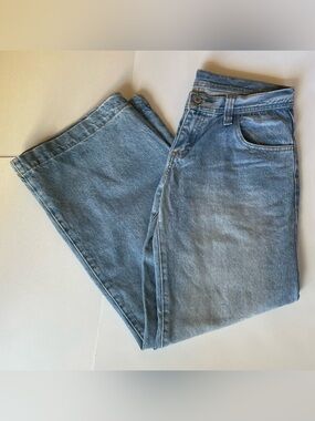 Brandy Melville John Galt Light Blue Straight Low Rise Denim Jeans